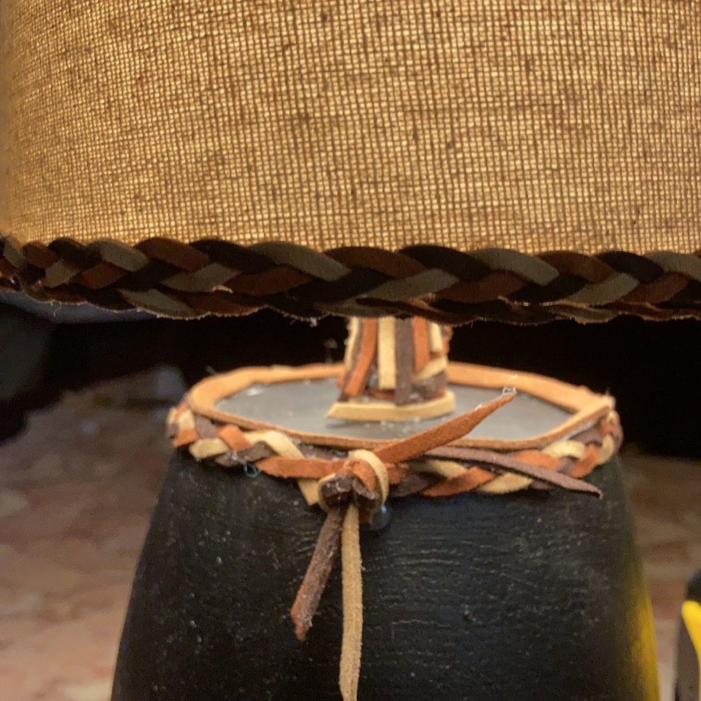 Small Lamp - Picture 3 of 5